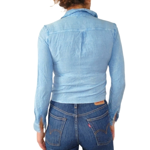Style Envy Button Up Twist Hem Long Sleeve Blouse Small Light Blue - Picture 3 of 5